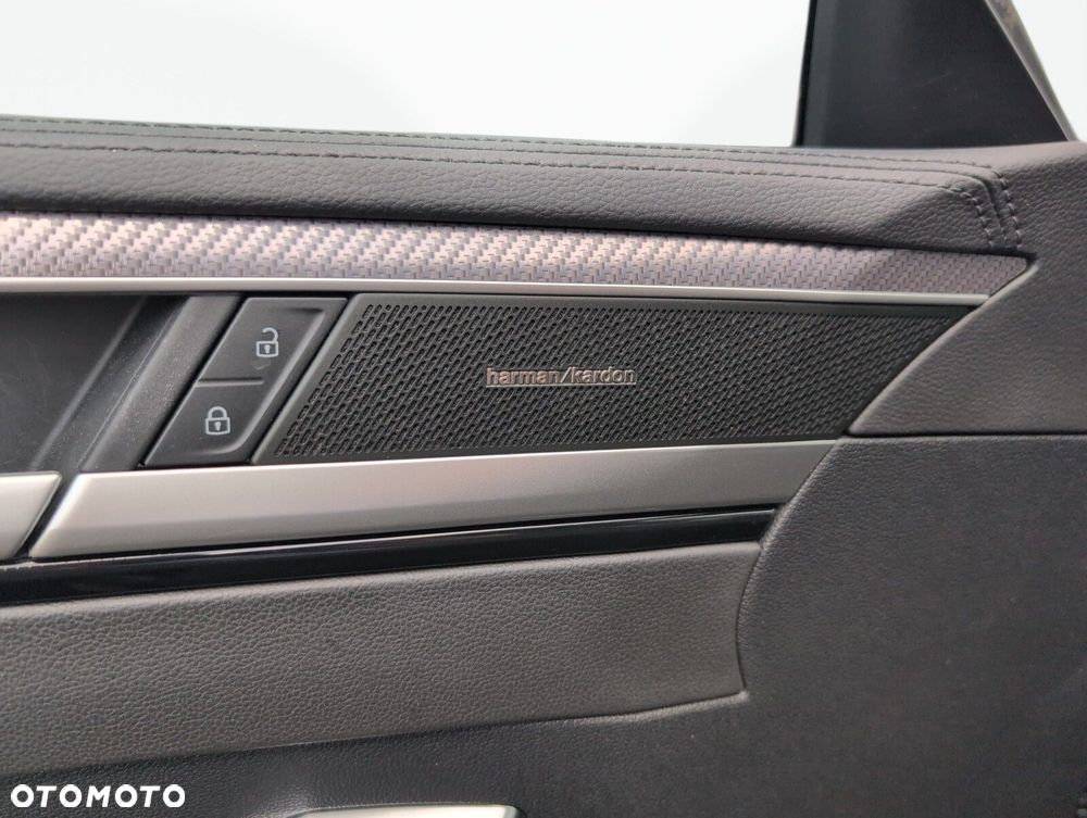 Volkswagen Arteon Shooting Brake 2.0 TSI 4Motion R DSG - 25