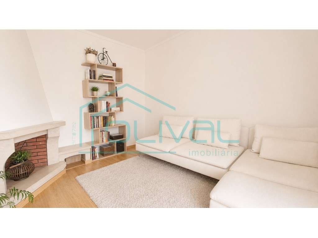 Apartamento T2 no centro de Samora Correia - Grande imagem: 2/15
