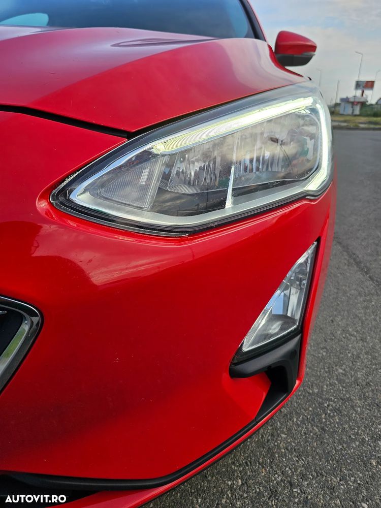 Ford Focus 1.5 TDCi Powershift Titanium - 5