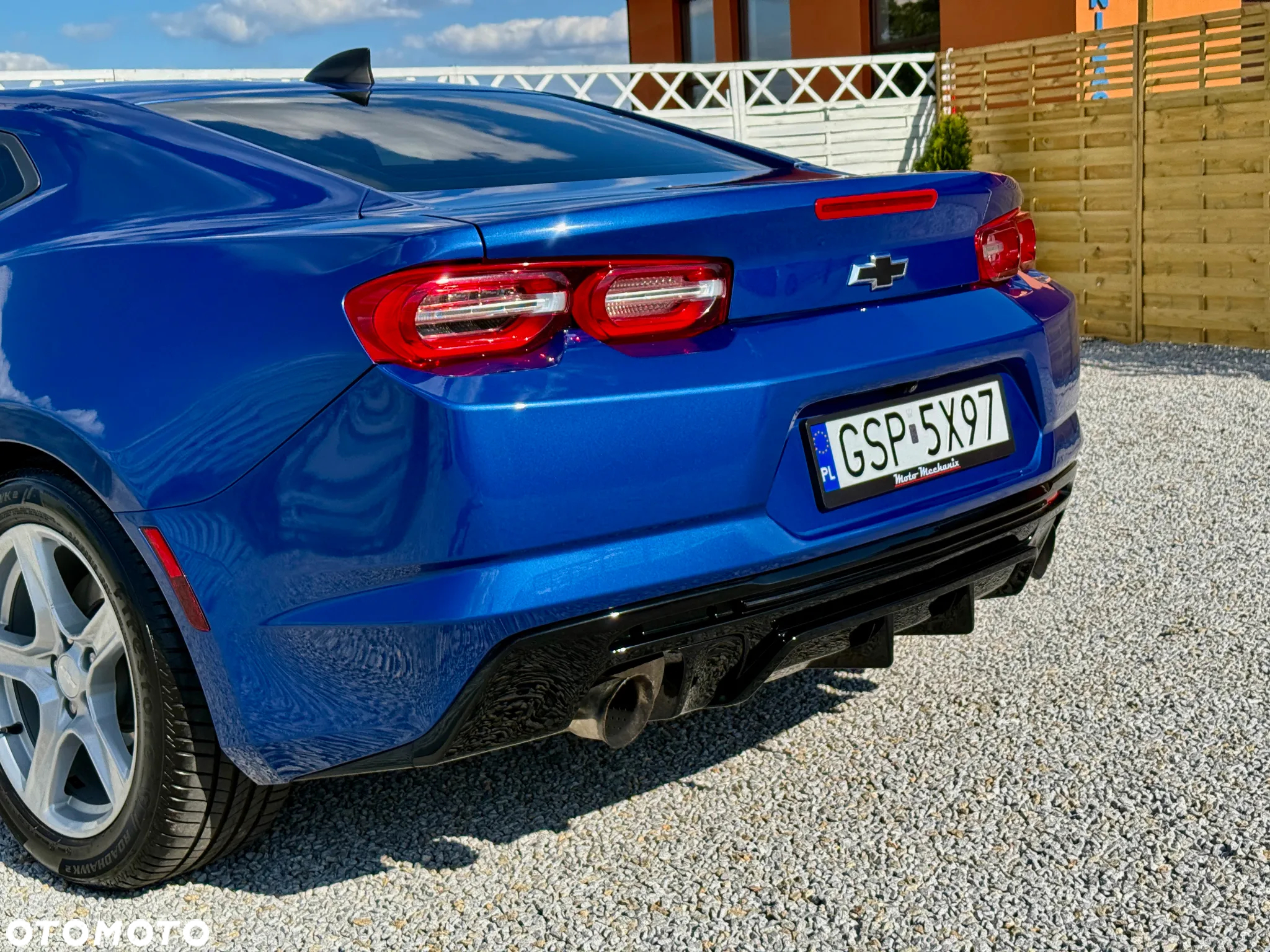 Chevrolet Camaro Coupe 2.0 - 27