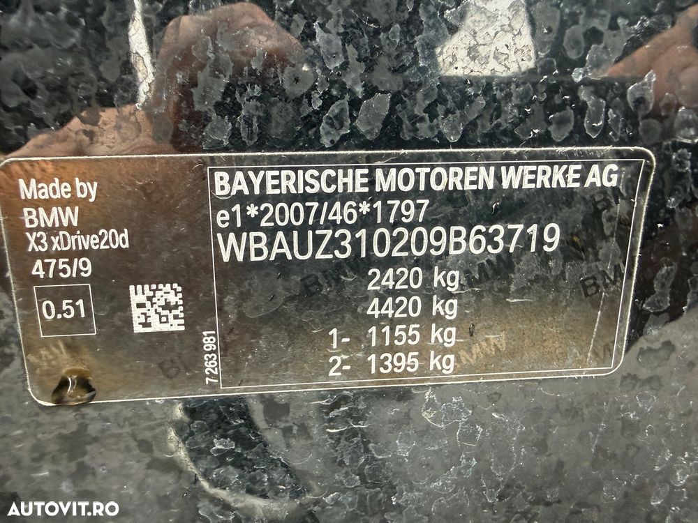 BMW X3 xDrive20d AT Luxury Line - 40