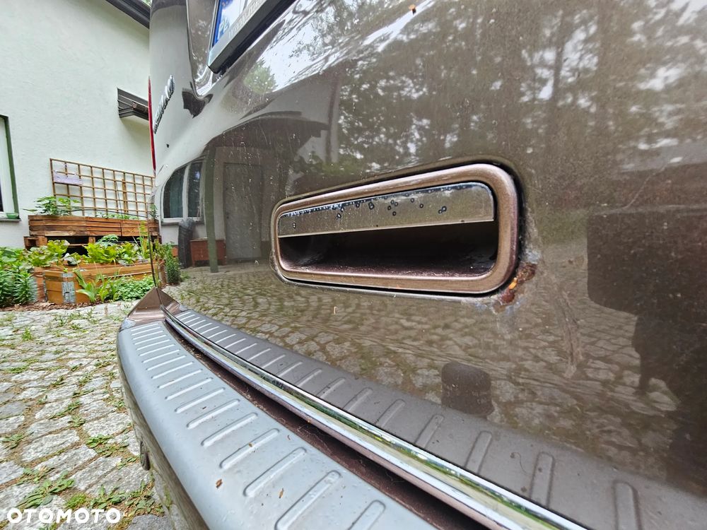 Volkswagen Multivan - 23