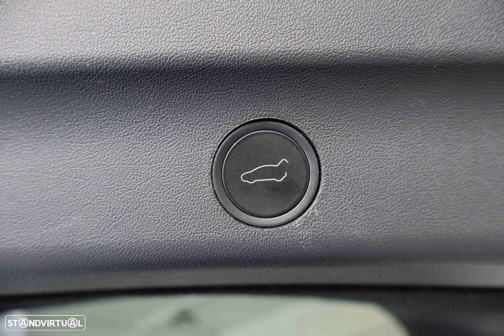 Tesla Model Y Long Range Tração Integral - 12