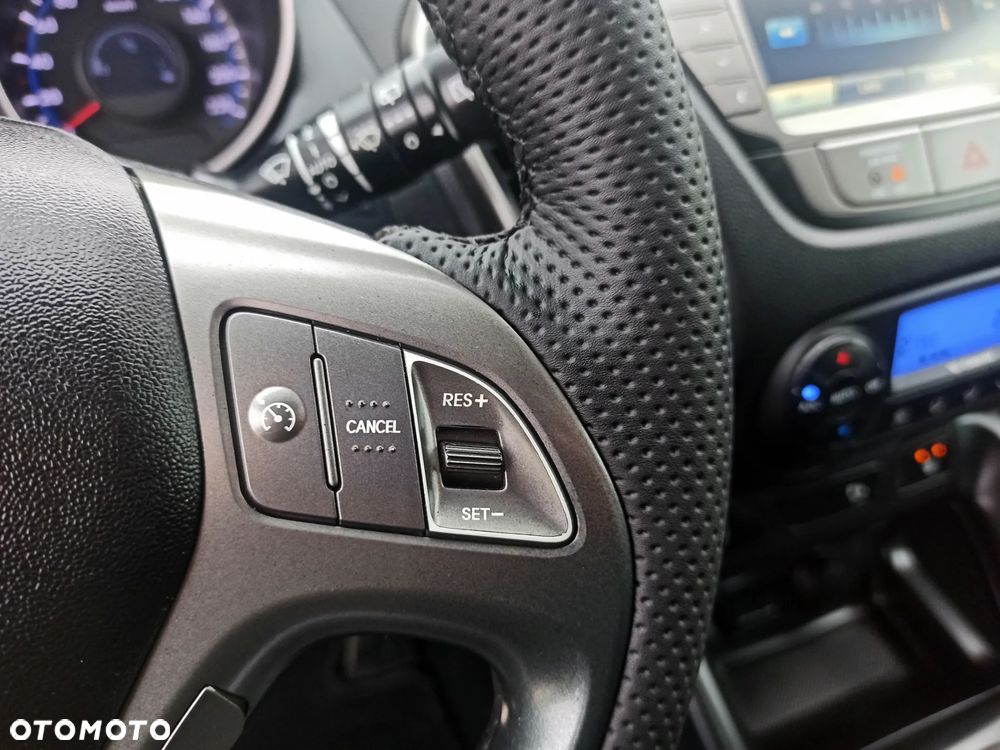 Hyundai ix35 1.7 CRDi 2WD Fifa World Cup Edition - 32