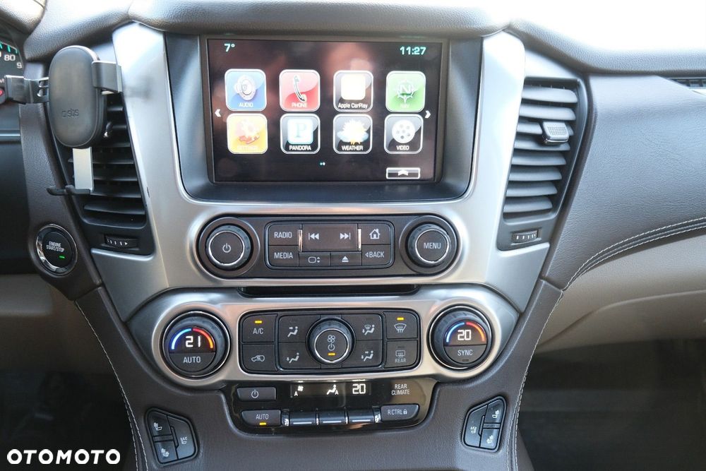 Chevrolet Suburban - 15