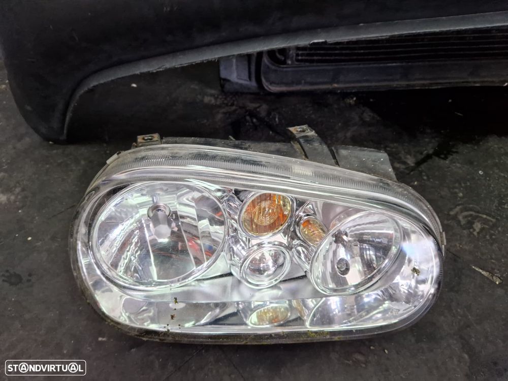 Frente completa usada VW GOLF 4 1.9 TDI capot parachoques oticas guardalamas - 14