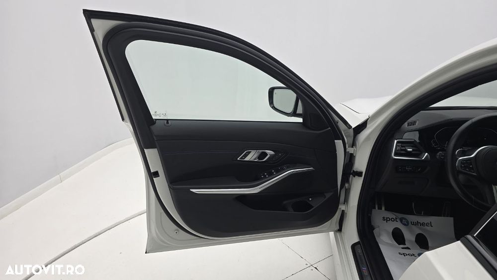 BMW Seria 3 - 10