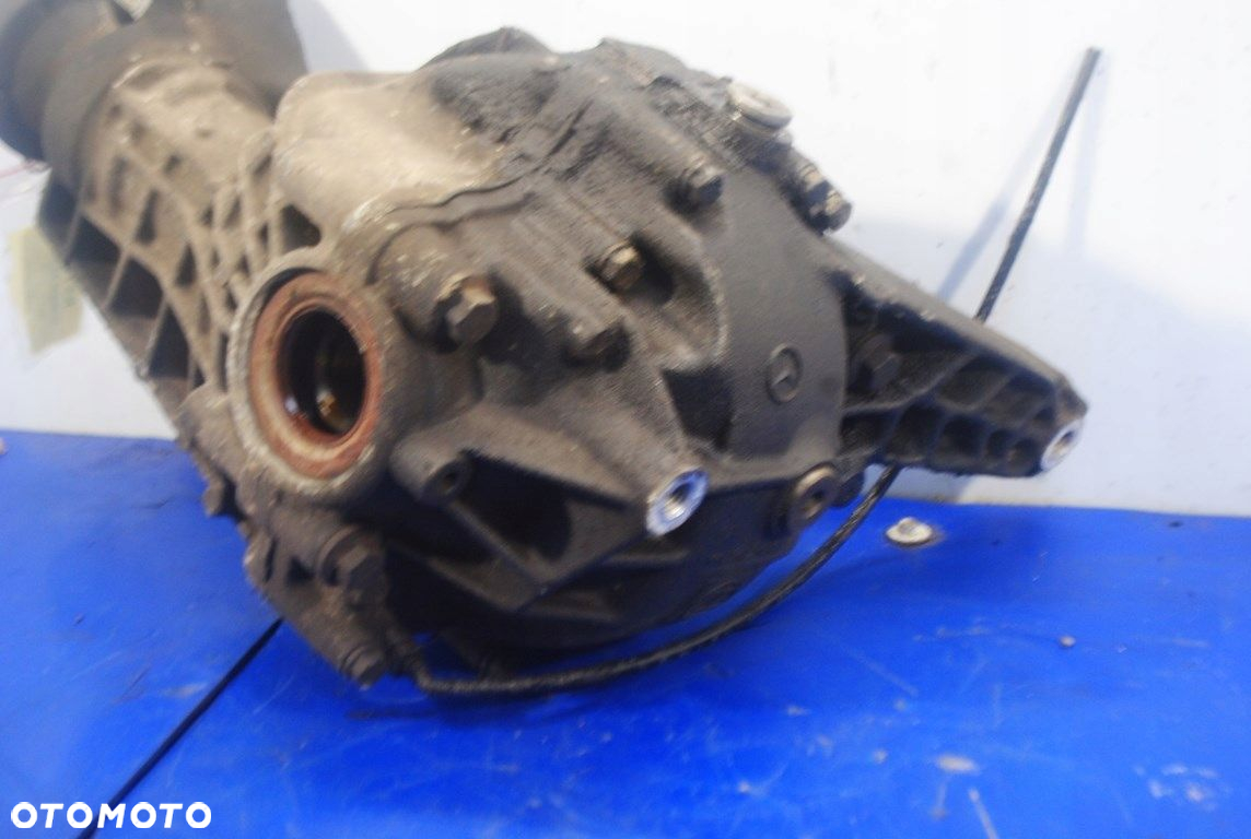 MERCEDES ML 320 3.2B MOST PRZEDNI 4460060030 - 4