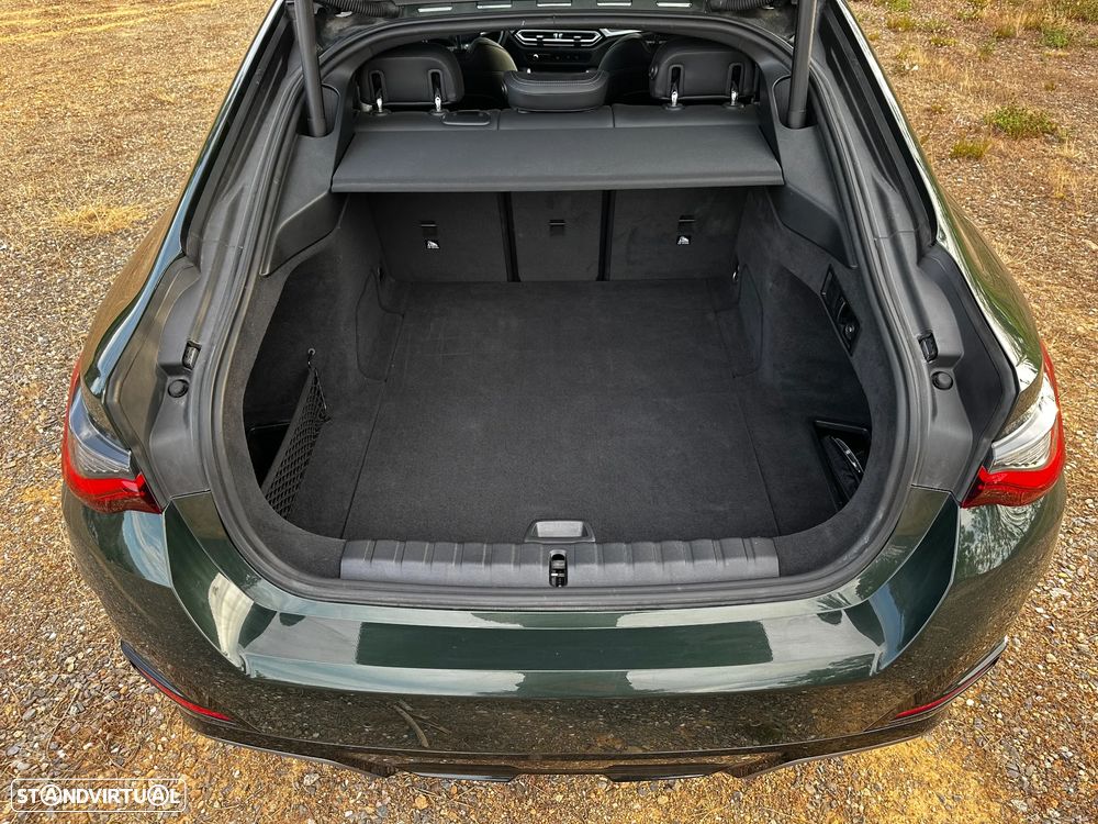 BMW i4 - 16