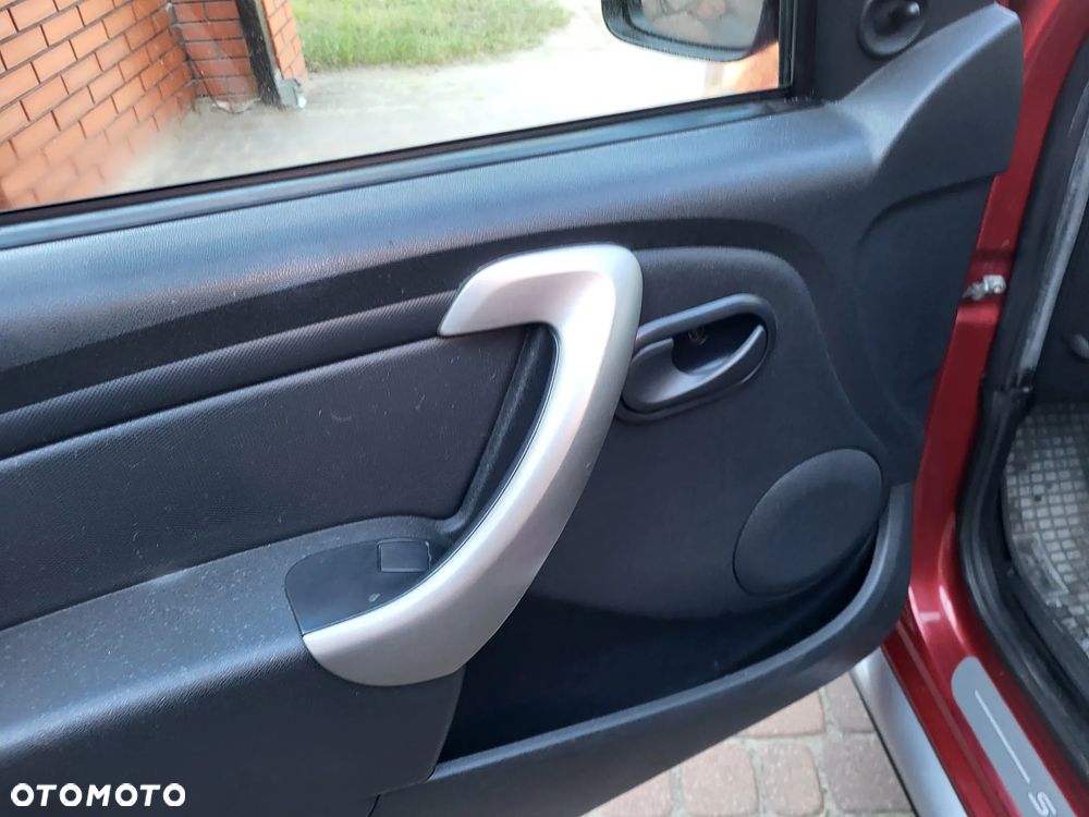 Dacia Sandero Stepway 1.6 - 35