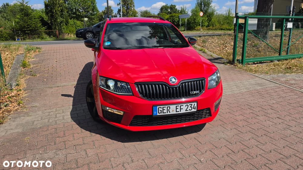 Skoda Octavia 2.0 TSI DSG RS 230 - 33