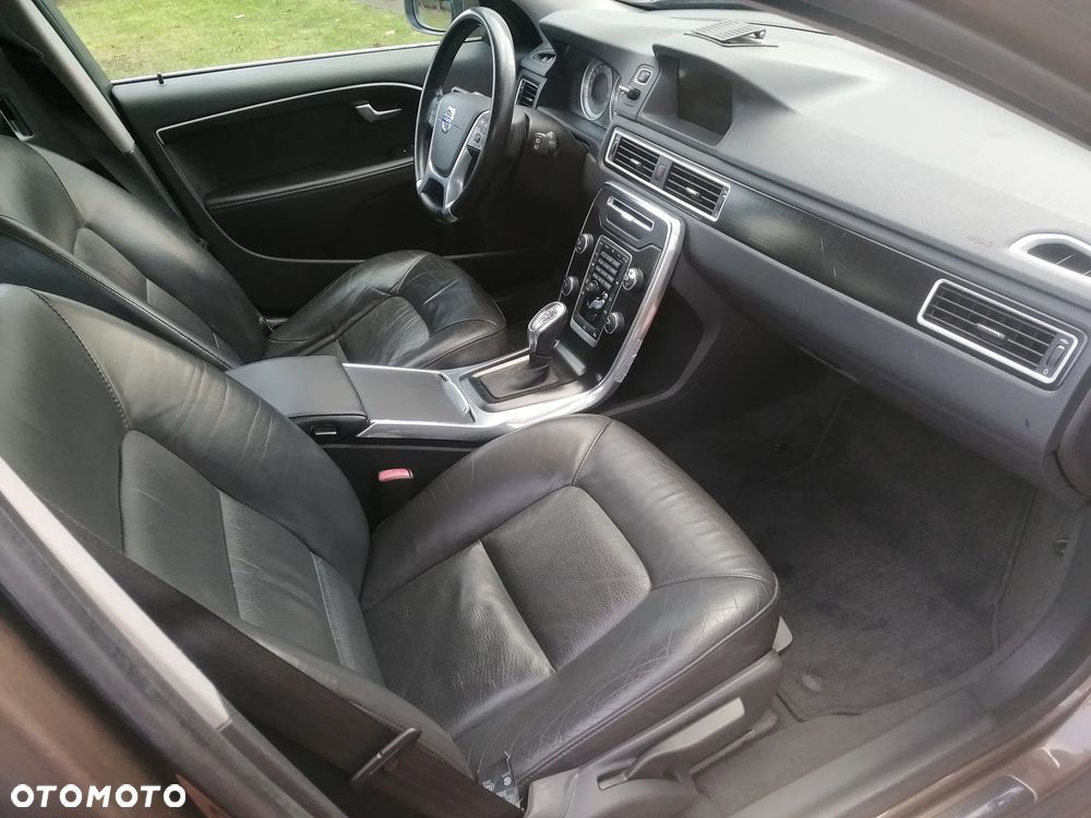 Volvo V70 D3 Geartronic Momentum - 7
