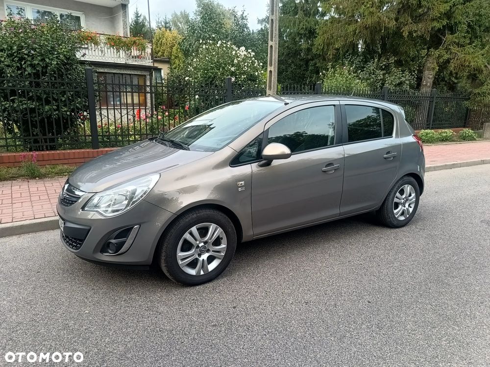 Opel Corsa 1.4 16V 150 Jahre - 1