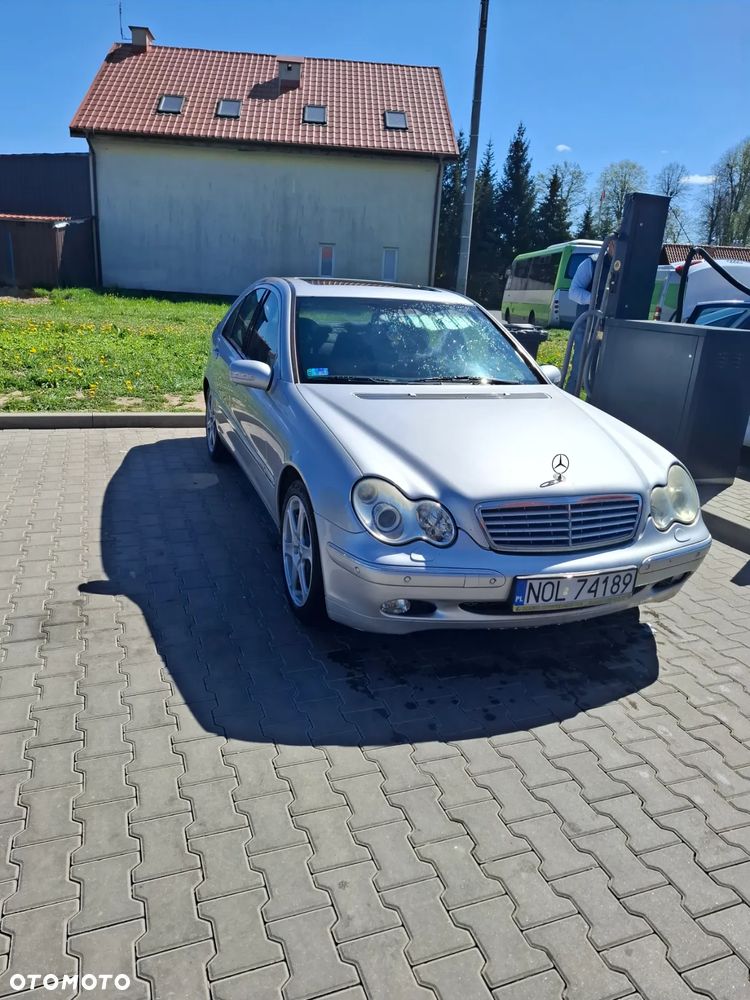 Mercedes-Benz Klasa C - 25