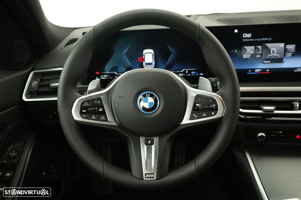 BMW 330 e Pack Desportivo M Auto - 16