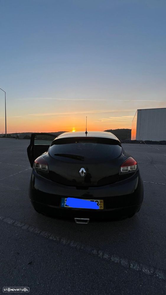 Renault Mégane Coupe 1.5 dCi Dynamique - 4