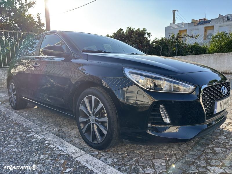 Hyundai i30 1.6 CRDI Comfort+Navi 7DCT - 4