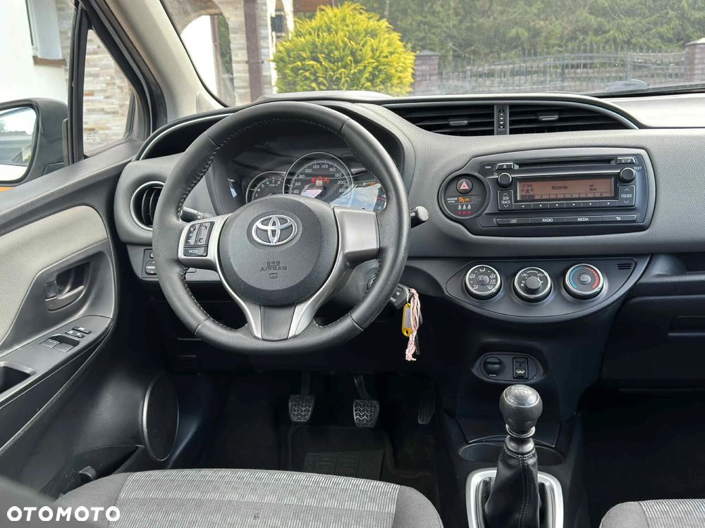 Toyota Yaris 1.33 Active - 9