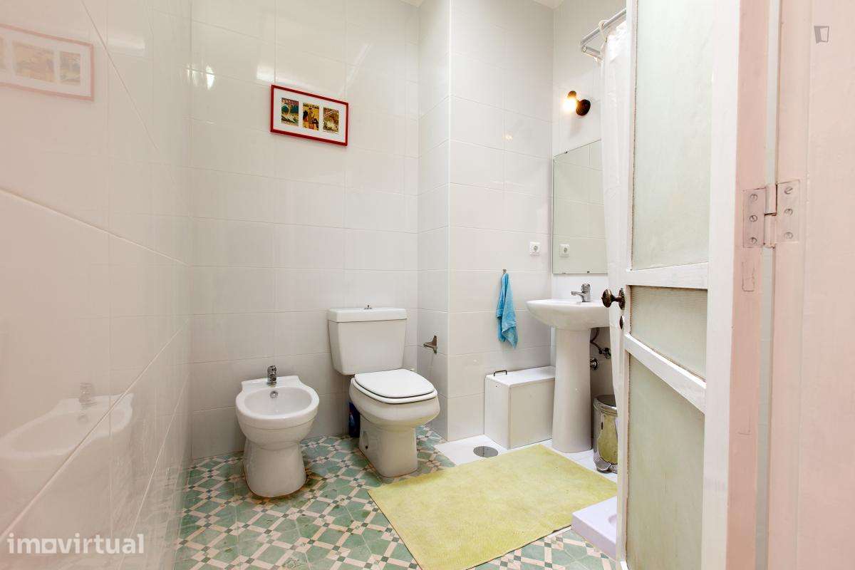 Quarto - localizado em Paranhos Porto - Grande imagem: 2/18