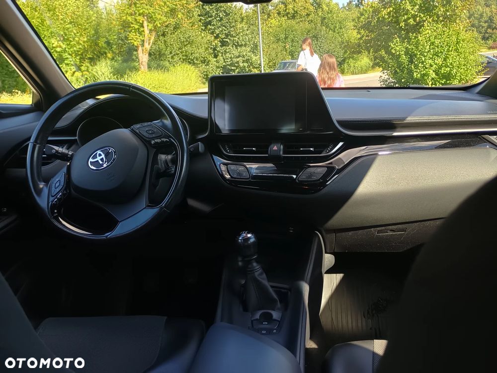 Toyota C-HR 1.2 T Premium - 11