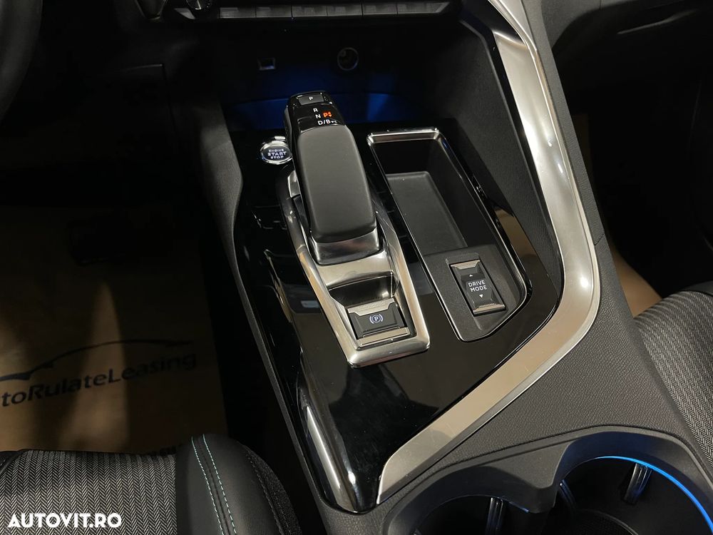 Peugeot 3008 Plug-In Hybrid 225 e-EAT8 Allure Pack - 26