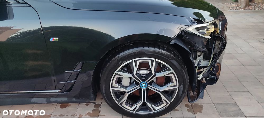 BMW i4 - 16