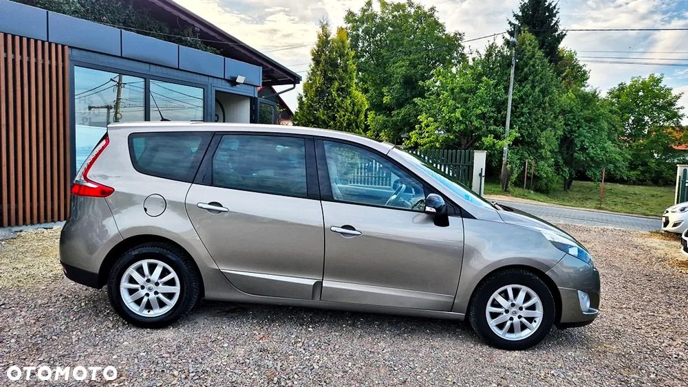 Renault Grand Scenic 2.0 16V 140 CVT Bose Edition - 7