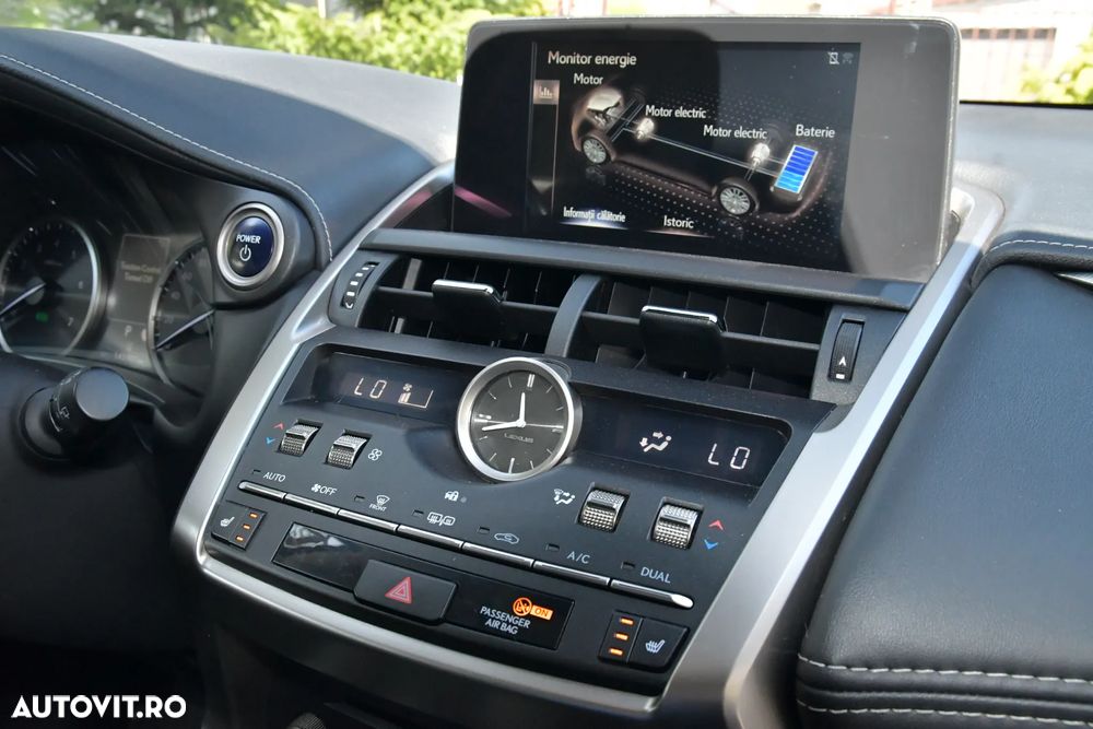 Lexus Seria NX 300h E-FOUR Business Edition - 9