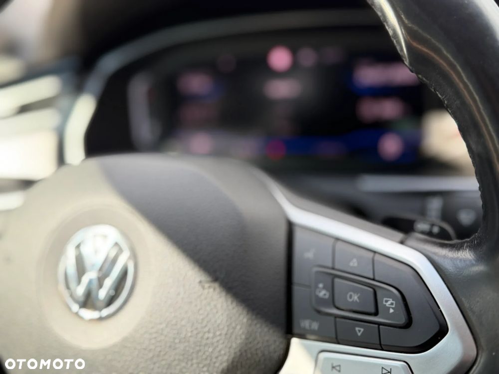 Volkswagen Passat 2.0 TDI Elegance DSG - 13