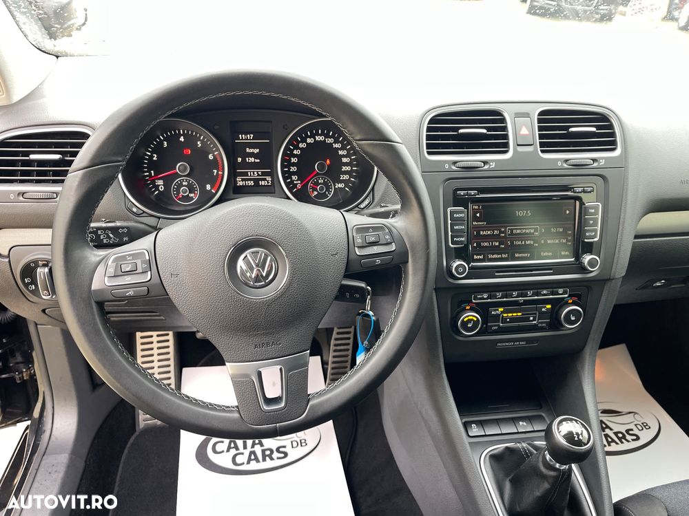 Volkswagen Golf ver-1-2-tsi-style - 37