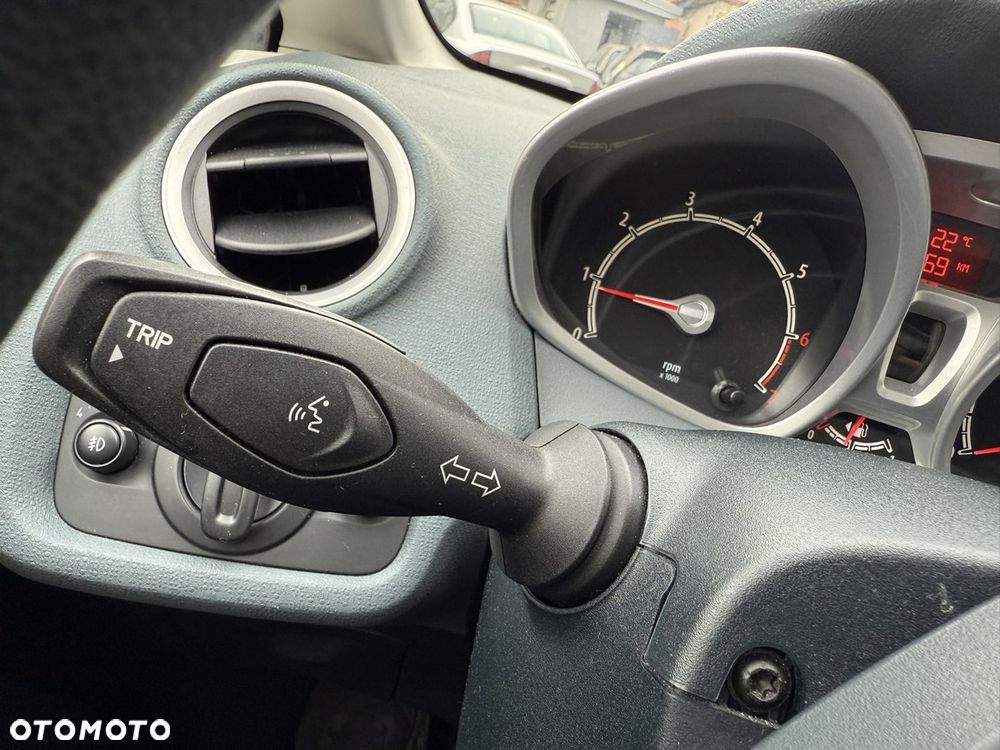 Ford Fiesta 1.25 Titanium - 30