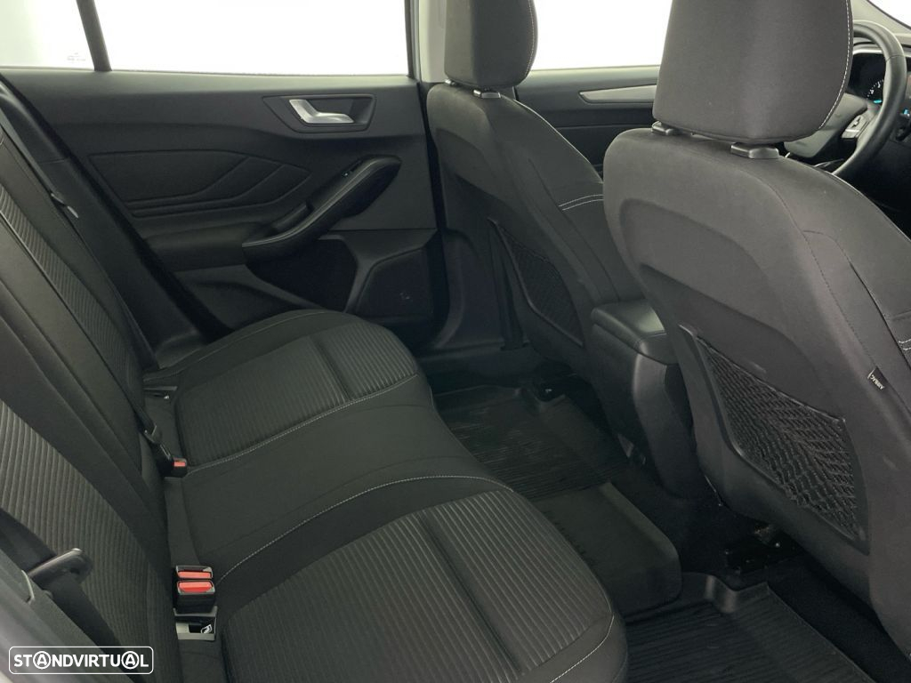 Ford Focus SW 1.0 EcoBoost Titanium - 25