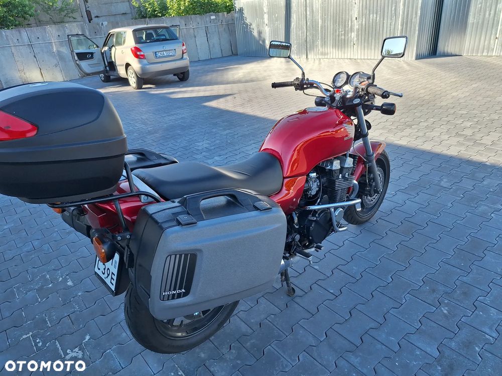 Honda CB - 4