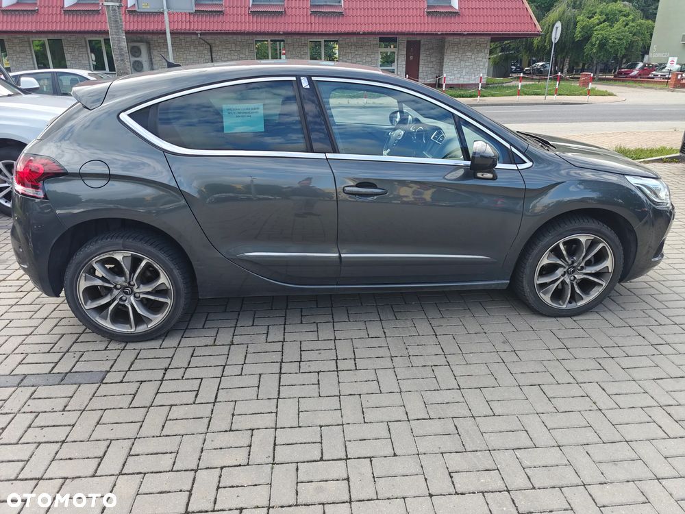 Citroën DS4 2.0 HDi SportChic - 4