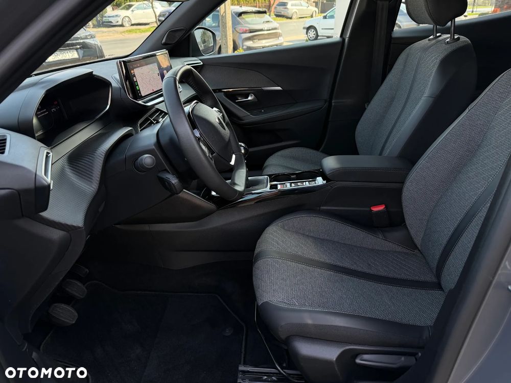 Peugeot 2008 Benzin 100 Allure - 11