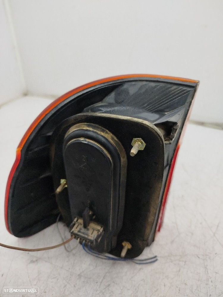 Farolim Stop Dto Bmw 5 Touring (E39) - 4