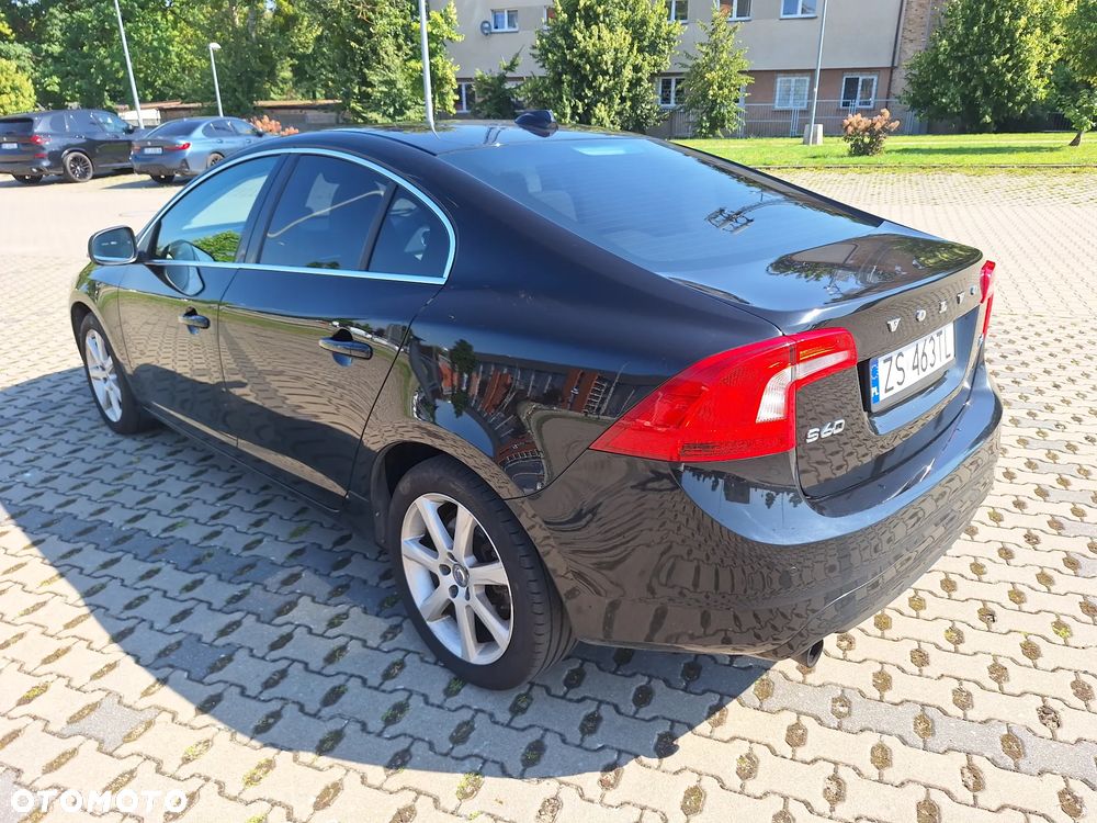 Volvo S60 T3 Summum - 11