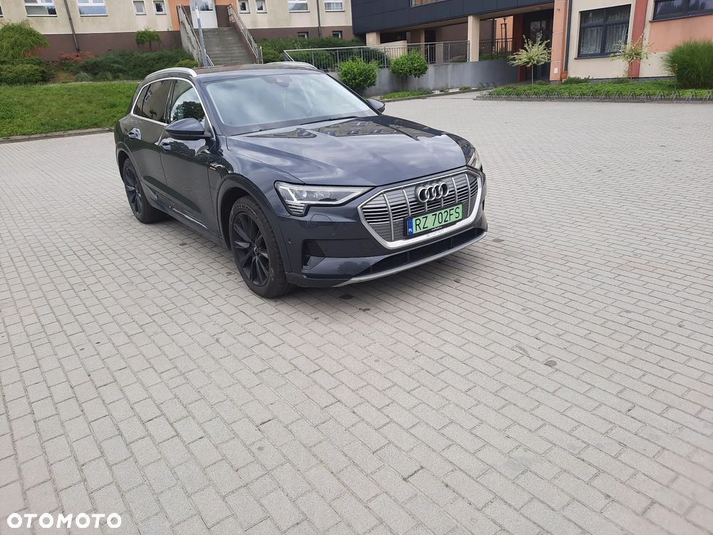 Audi e-tron - 9