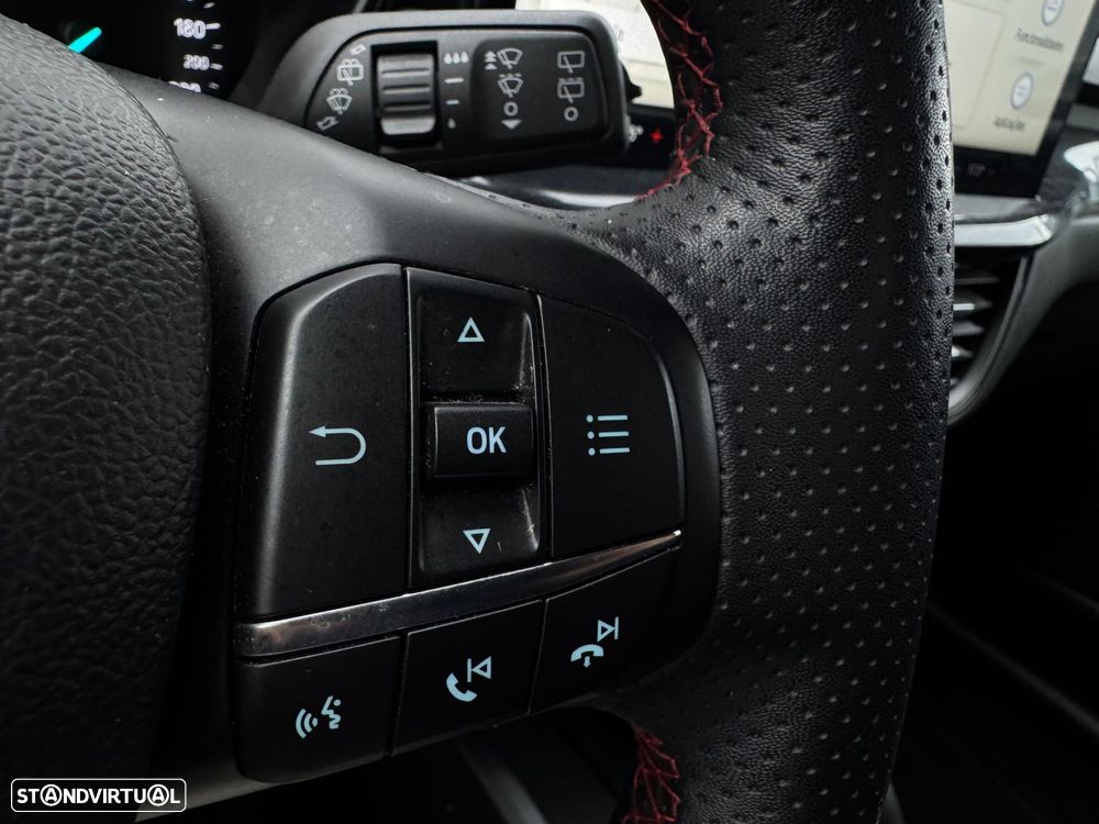 Ford Focus 1.0 EcoBoost MHEV ST-Line - 9