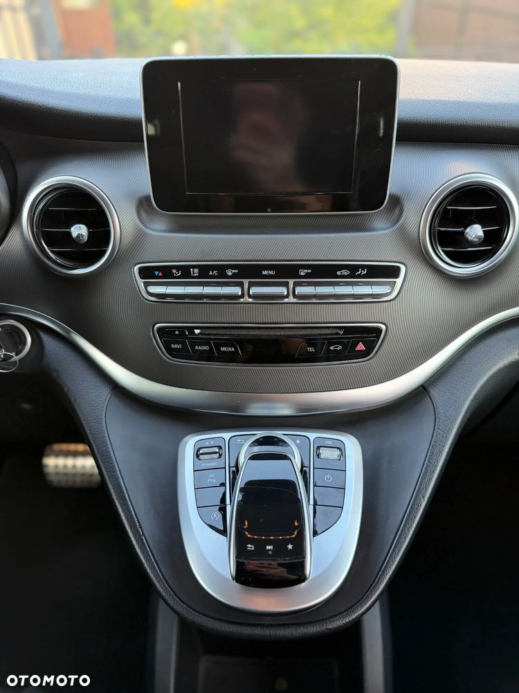 Mercedes-Benz Klasa V 220 (BlueTEC) d extralang 7G-TRONIC - 10