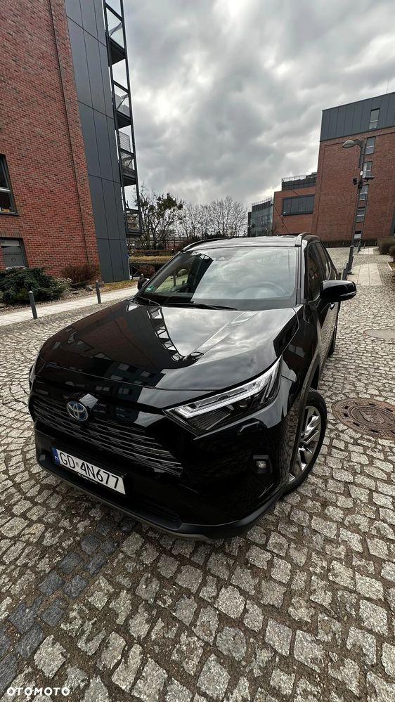 Toyota RAV4 - 1