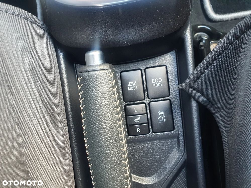 Toyota Yaris 1.5 VVT-i Y20 Team Deutschland - 23