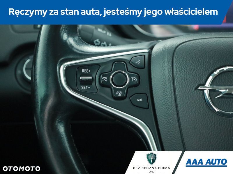 Opel Insignia - 17