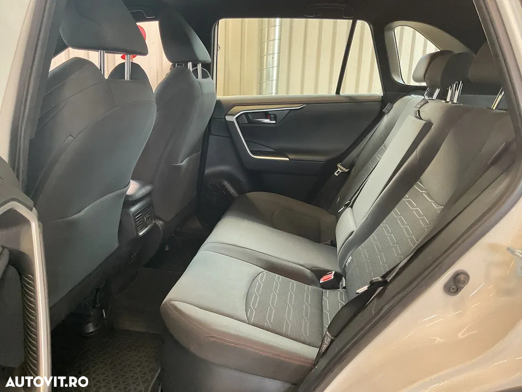 Toyota RAV4 Plug-in-Hybrid Style - 7