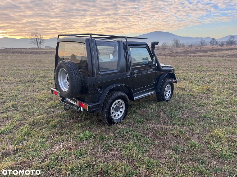 Suzuki Samurai 1.3 JX Canvas Top - 14