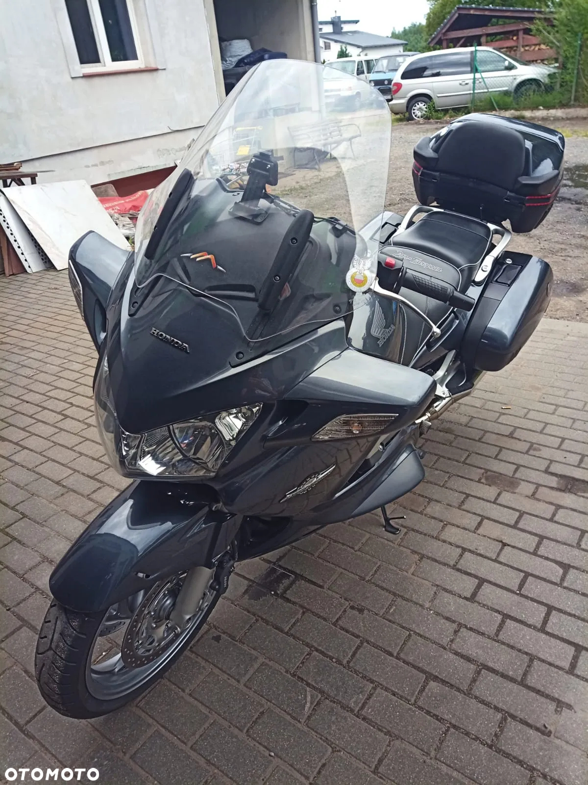 Honda ST - 6