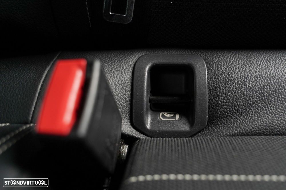 Mercedes-Benz CLA 220 d Shooting Brake Urban Aut. - 14