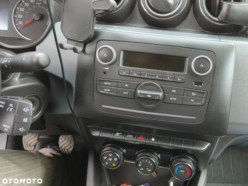 Dacia Duster 1.0 TCe Essential - 12