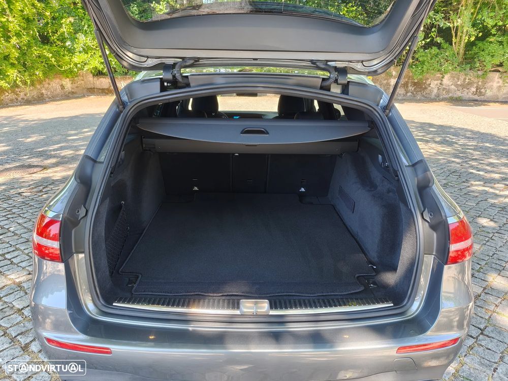 Mercedes-Benz E 220 d AMG - 15