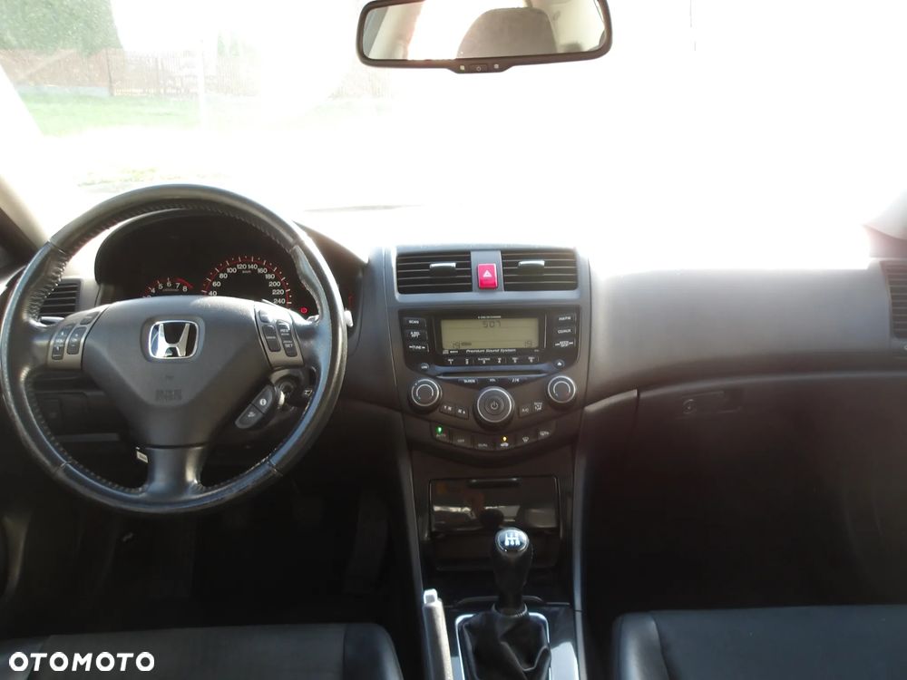 Honda Accord 2.0 i Sport - 17